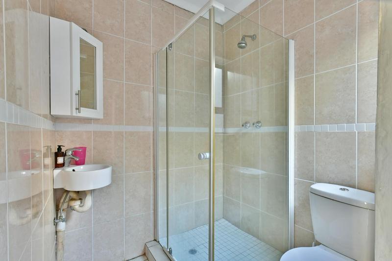 6 Bedroom Property for Sale in Weltevreden Park Gauteng
