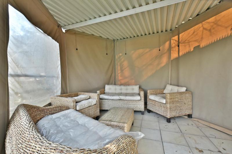 6 Bedroom Property for Sale in Weltevreden Park Gauteng