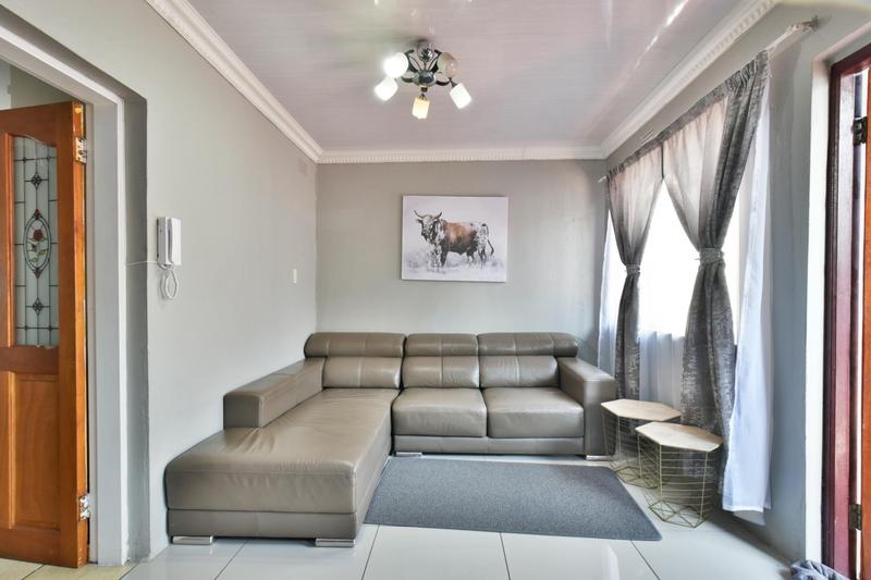 6 Bedroom Property for Sale in Weltevreden Park Gauteng