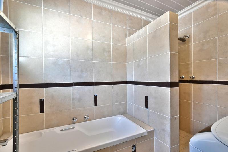 6 Bedroom Property for Sale in Weltevreden Park Gauteng