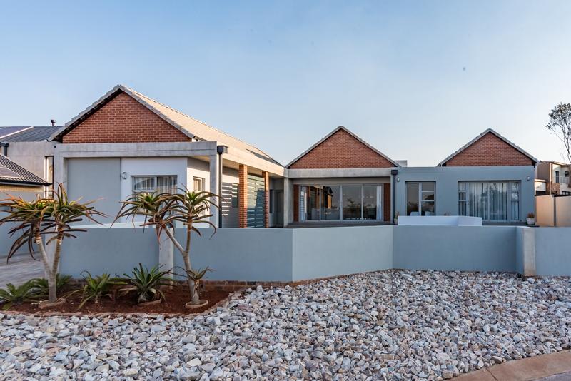 4 Bedroom Property for Sale in Midstream Estate Gauteng