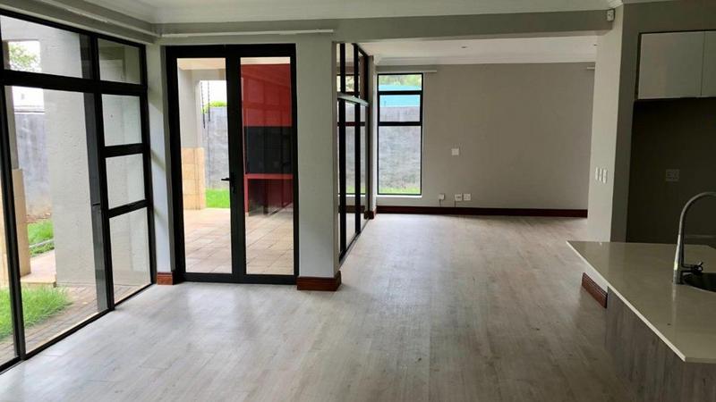 To Let 4 Bedroom Property for Rent in Waterkloof A H Gauteng