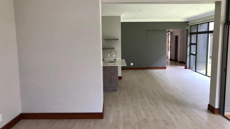To Let 4 Bedroom Property for Rent in Waterkloof A H Gauteng