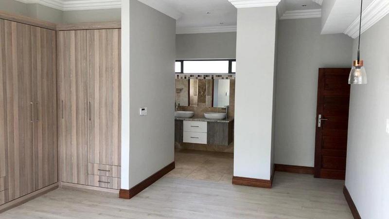 To Let 4 Bedroom Property for Rent in Waterkloof A H Gauteng