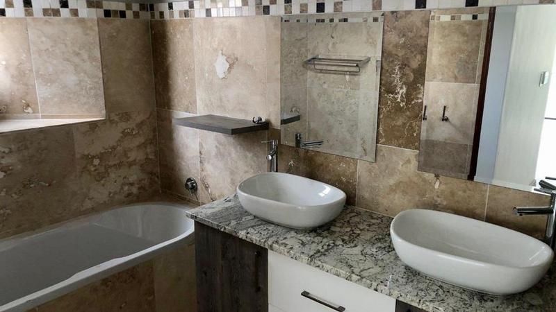 To Let 4 Bedroom Property for Rent in Waterkloof A H Gauteng