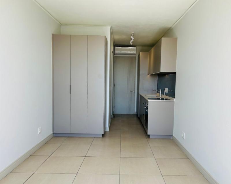 To Let 1 Bedroom Property for Rent in Rosebank Gauteng