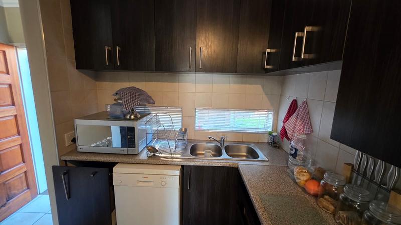 2 Bedroom Property for Sale in Doornpoort Gauteng