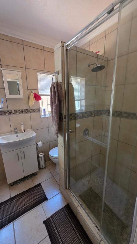 2 Bedroom Property for Sale in Doornpoort Gauteng