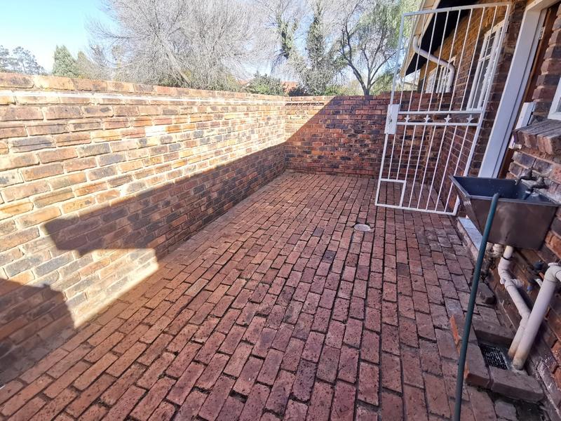 To Let 3 Bedroom Property for Rent in Golf Park Gauteng