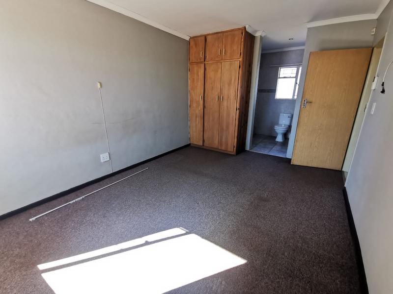 To Let 3 Bedroom Property for Rent in Golf Park Gauteng