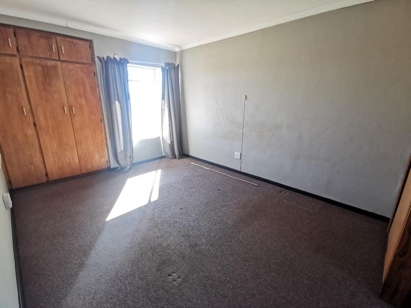 To Let 3 Bedroom Property for Rent in Golf Park Gauteng