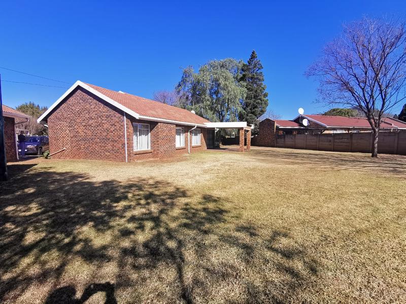 To Let 3 Bedroom Property for Rent in Golf Park Gauteng