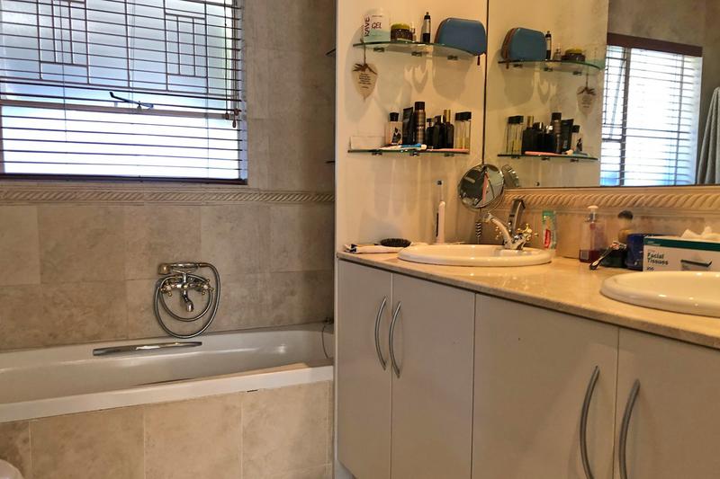 3 Bedroom Property for Sale in Sandown Gauteng