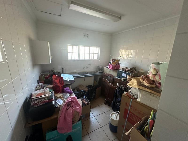 To Let 4 Bedroom Property for Rent in Faerie Glen Gauteng