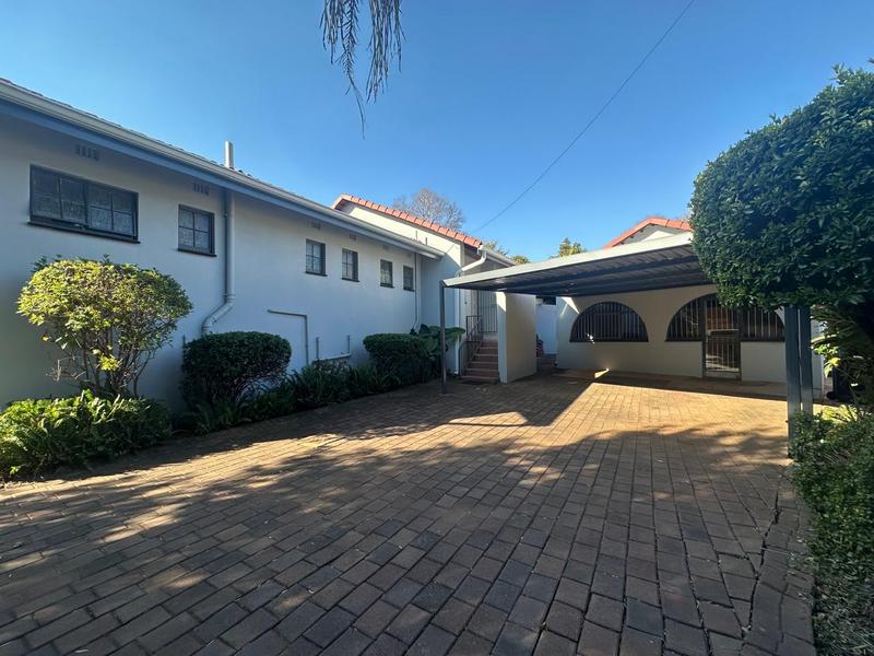 To Let 4 Bedroom Property for Rent in Faerie Glen Gauteng