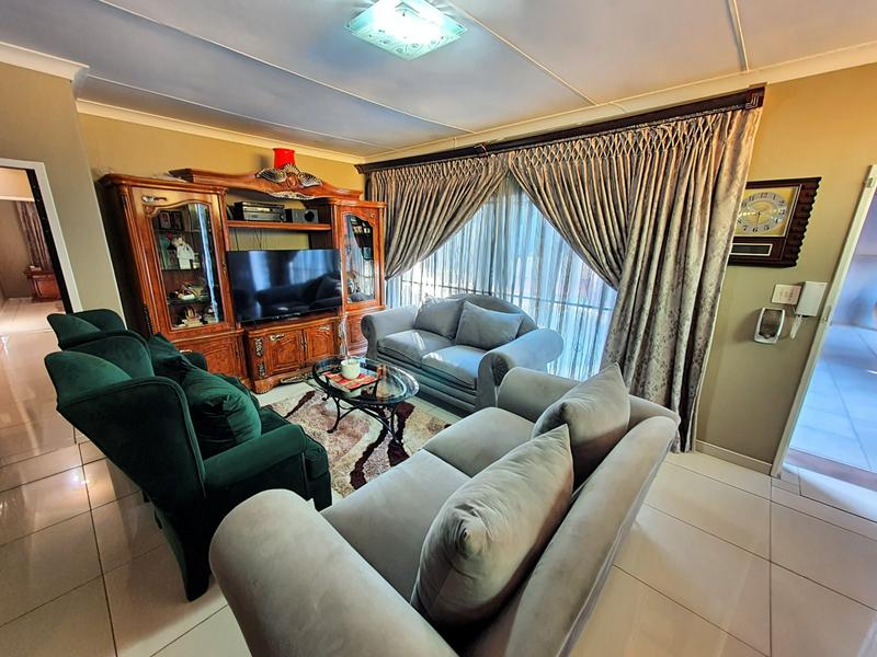 0 Bedroom Property for Sale in Sinoville Gauteng