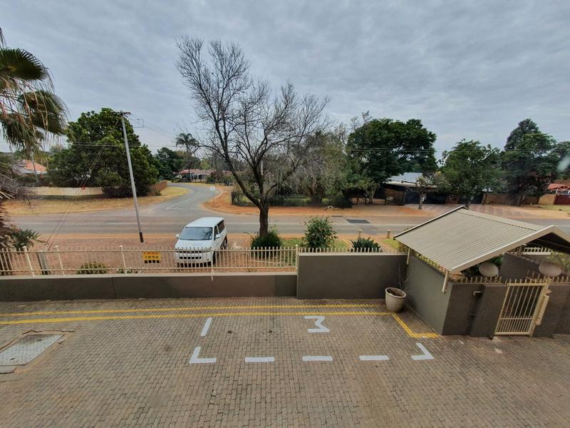 3 Bedroom Property for Sale in Sinoville Gauteng