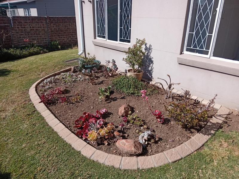 2 Bedroom Property for Sale in Eden Glen Gauteng