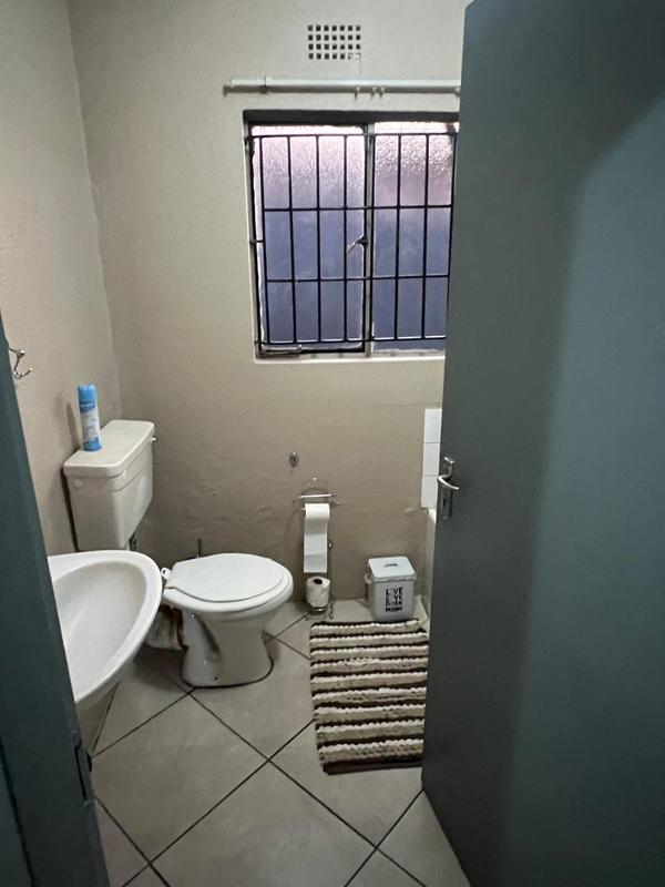 To Let 3 Bedroom Property for Rent in Ormonde View Gauteng
