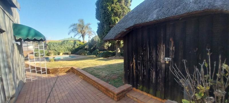 5 Bedroom Property for Sale in Wychwood Gauteng