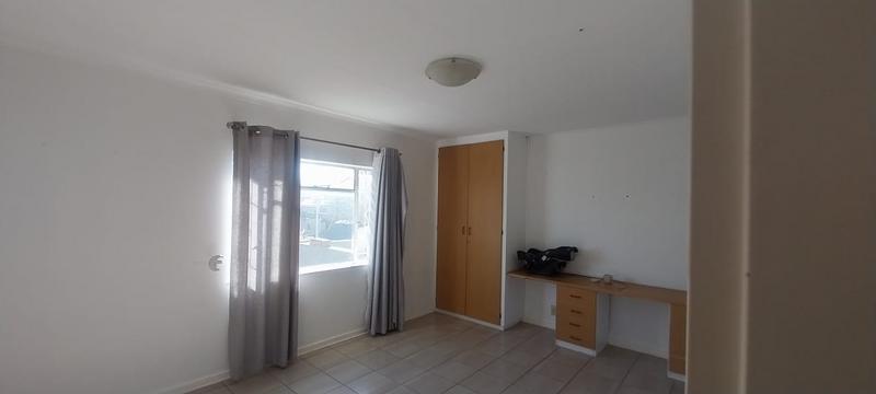 5 Bedroom Property for Sale in Wychwood Gauteng