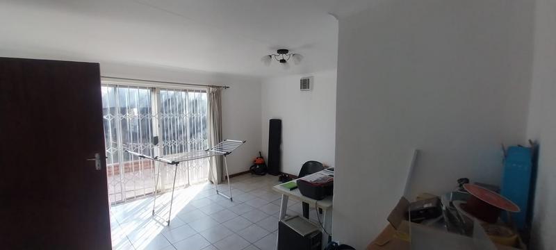 5 Bedroom Property for Sale in Wychwood Gauteng