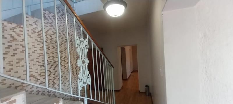 5 Bedroom Property for Sale in Wychwood Gauteng