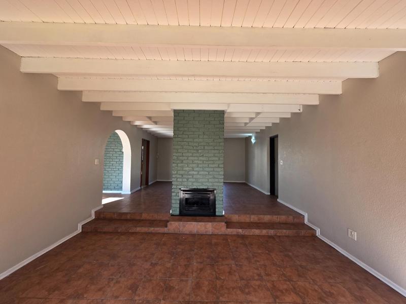 5 Bedroom Property for Sale in Freeway Park Gauteng
