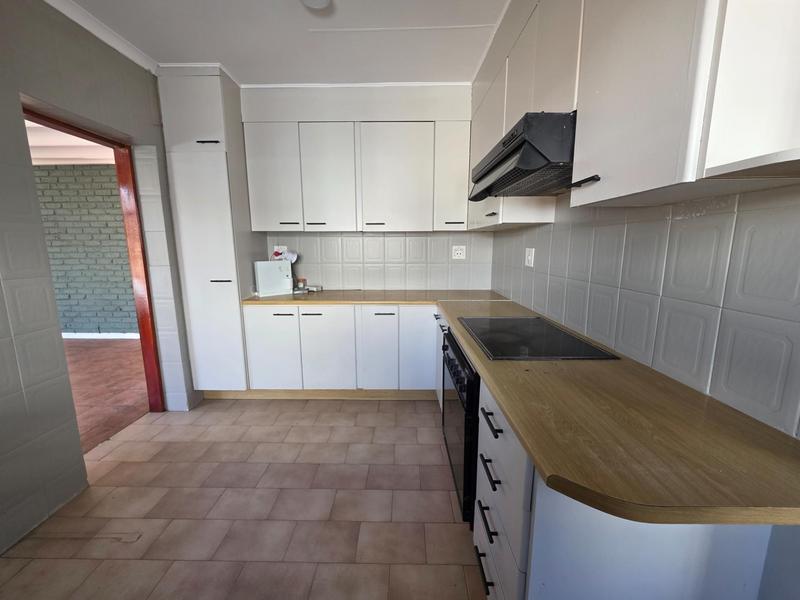 5 Bedroom Property for Sale in Freeway Park Gauteng