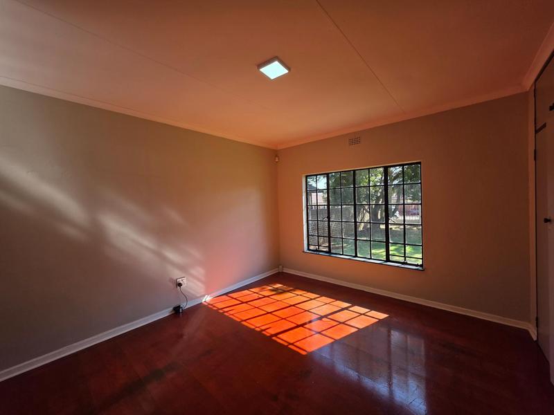 5 Bedroom Property for Sale in Freeway Park Gauteng