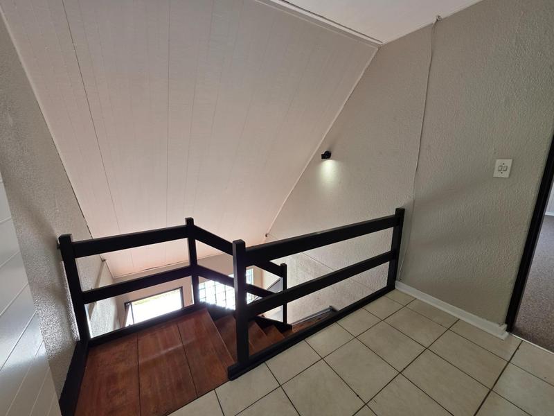 5 Bedroom Property for Sale in Freeway Park Gauteng