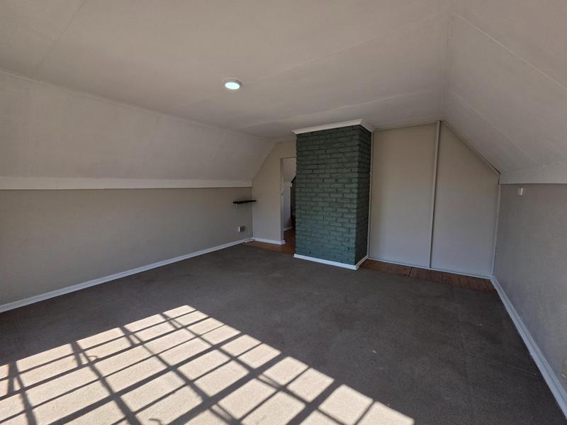 5 Bedroom Property for Sale in Freeway Park Gauteng