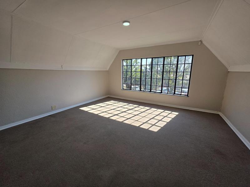 5 Bedroom Property for Sale in Freeway Park Gauteng