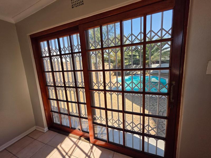 5 Bedroom Property for Sale in Freeway Park Gauteng