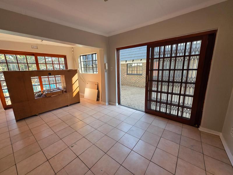 5 Bedroom Property for Sale in Freeway Park Gauteng
