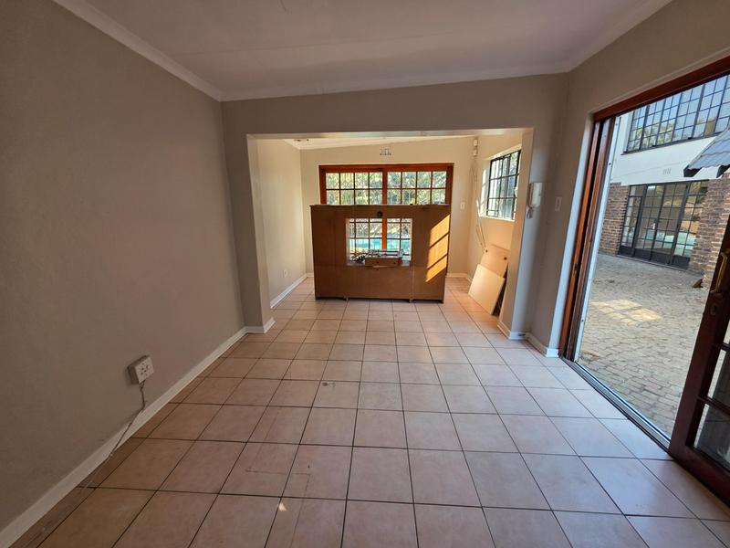 5 Bedroom Property for Sale in Freeway Park Gauteng