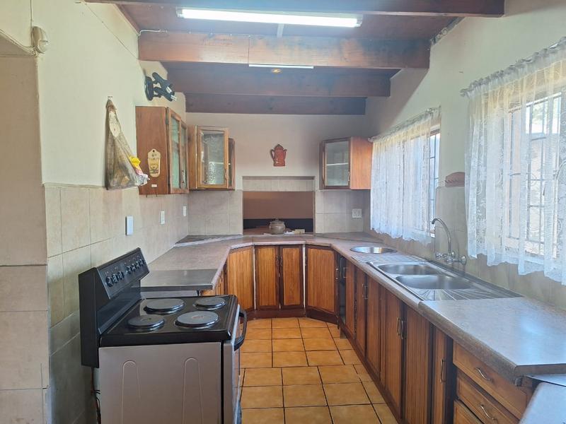 To Let 4 Bedroom Property for Rent in Dalpark Gauteng