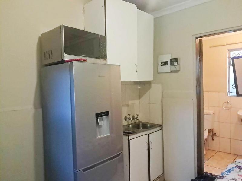 6 Bedroom Property for Sale in Tembisa Gauteng
