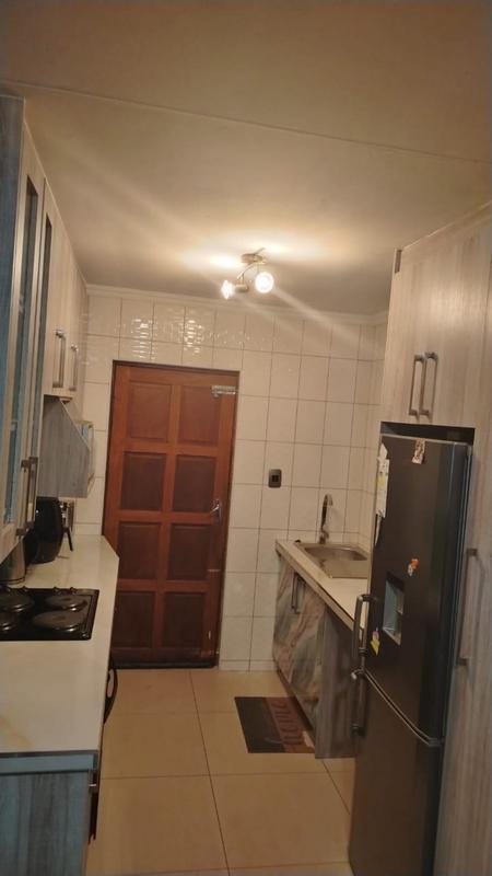 3 Bedroom Property for Sale in Clayville Gauteng