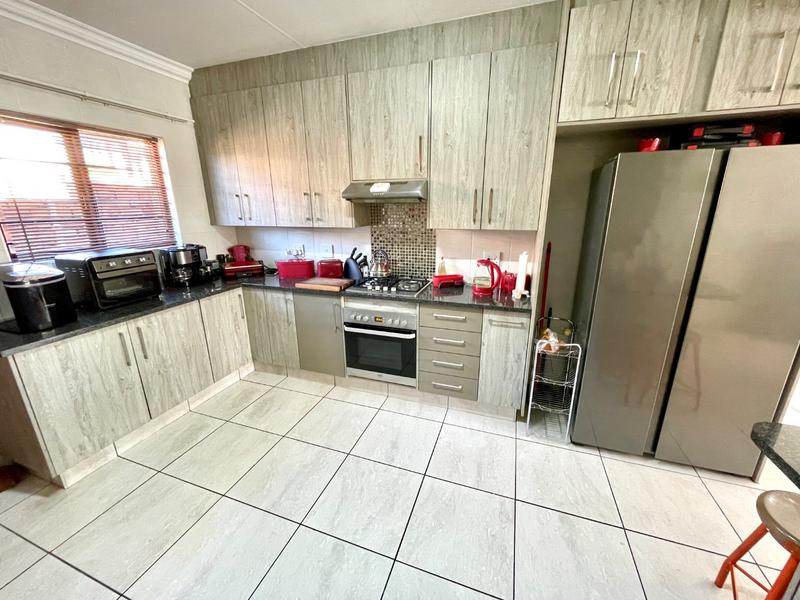 3 Bedroom Property for Sale in Chancliff Ridge Gauteng