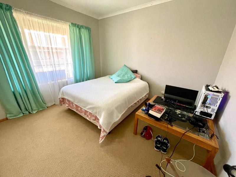 2 Bedroom Property for Sale in Krugersdorp North Gauteng