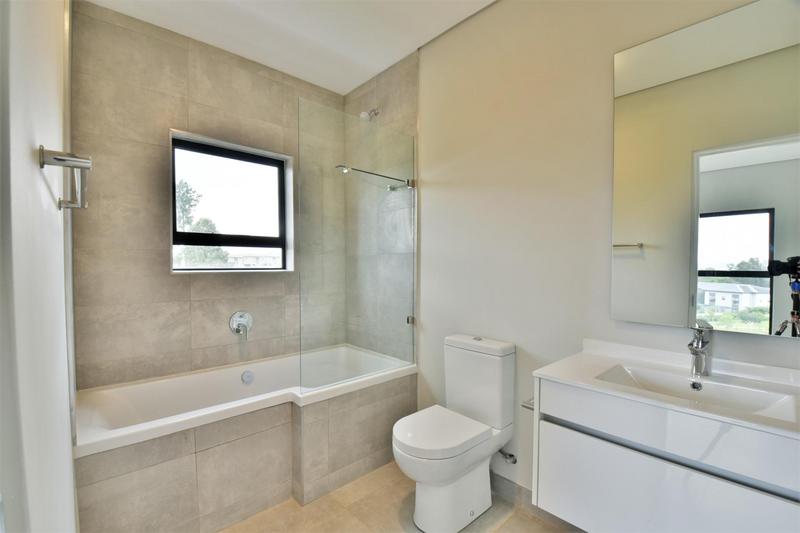 2 Bedroom Property for Sale in Eye of Africa Gauteng