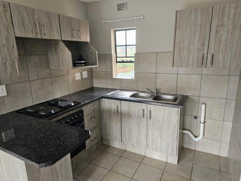 2 Bedroom Property for Sale in Montana Tuine Gauteng
