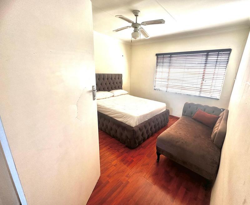 To Let 2 Bedroom Property for Rent in Die Hoewes Gauteng