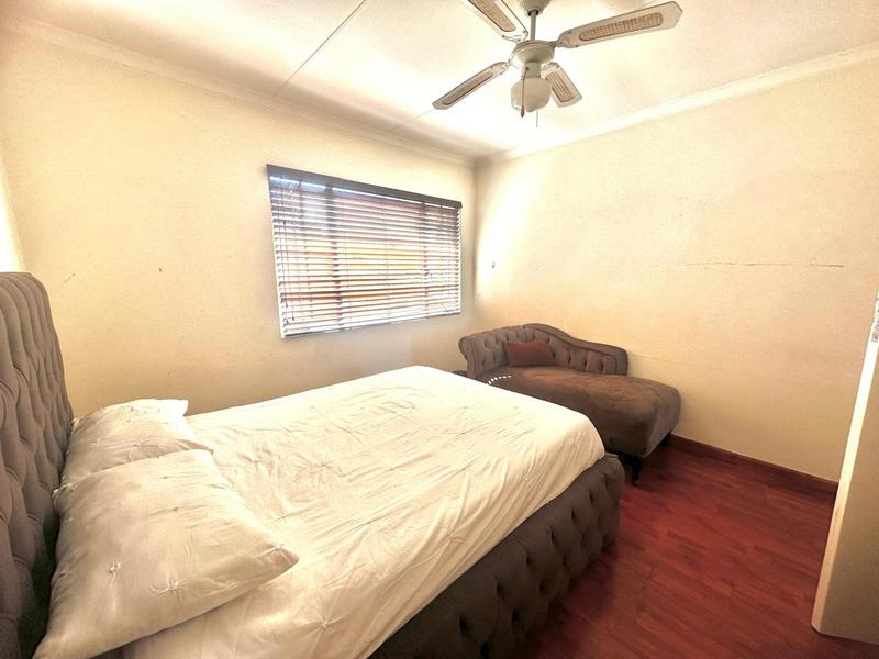 To Let 2 Bedroom Property for Rent in Die Hoewes Gauteng