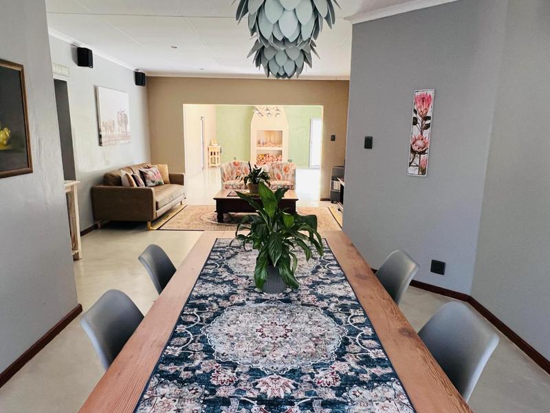 4 Bedroom Property for Sale in Hennopspark Gauteng