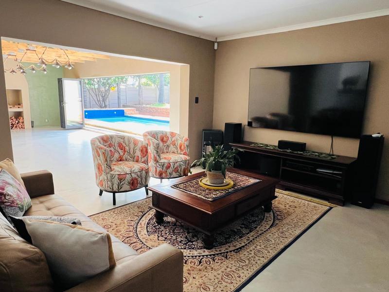 4 Bedroom Property for Sale in Hennopspark Gauteng