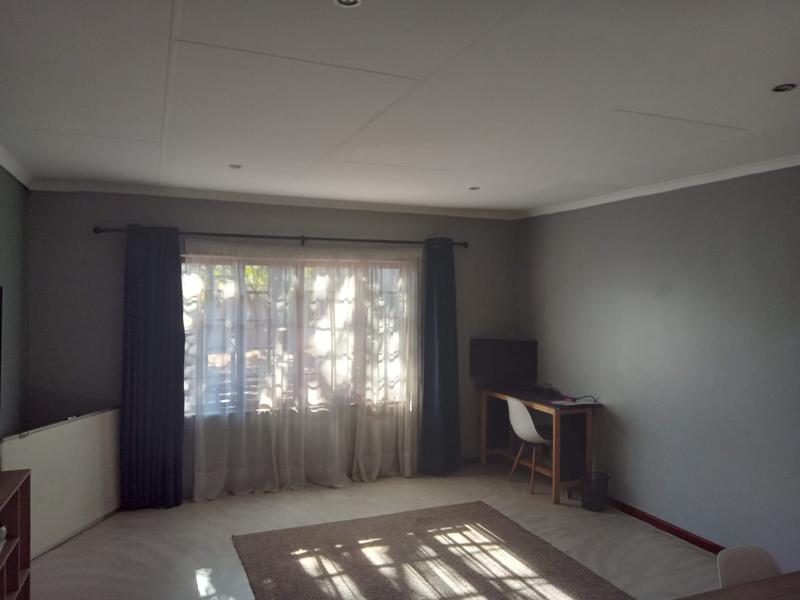 4 Bedroom Property for Sale in Hennopspark Gauteng