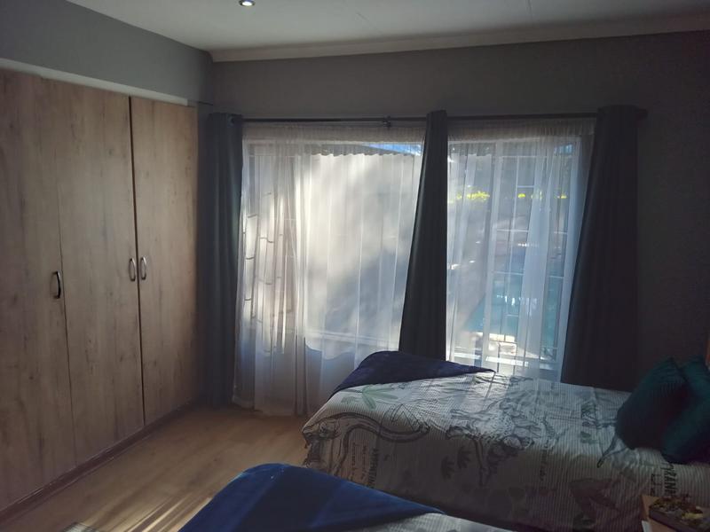4 Bedroom Property for Sale in Hennopspark Gauteng