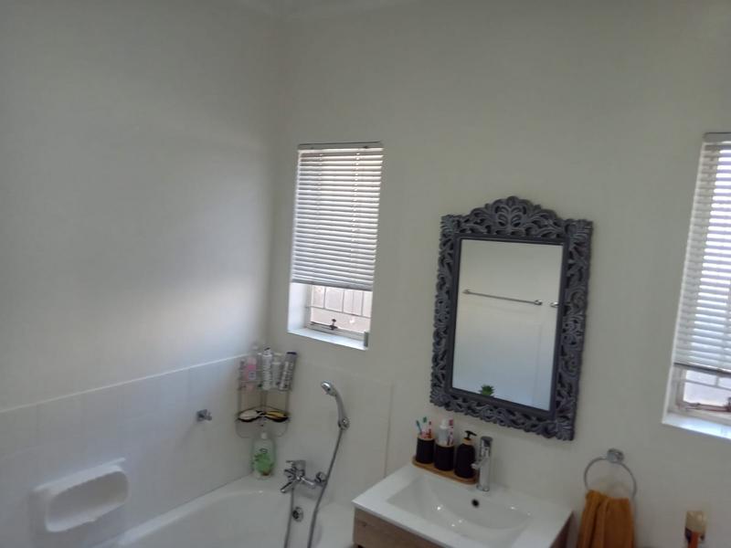 4 Bedroom Property for Sale in Hennopspark Gauteng
